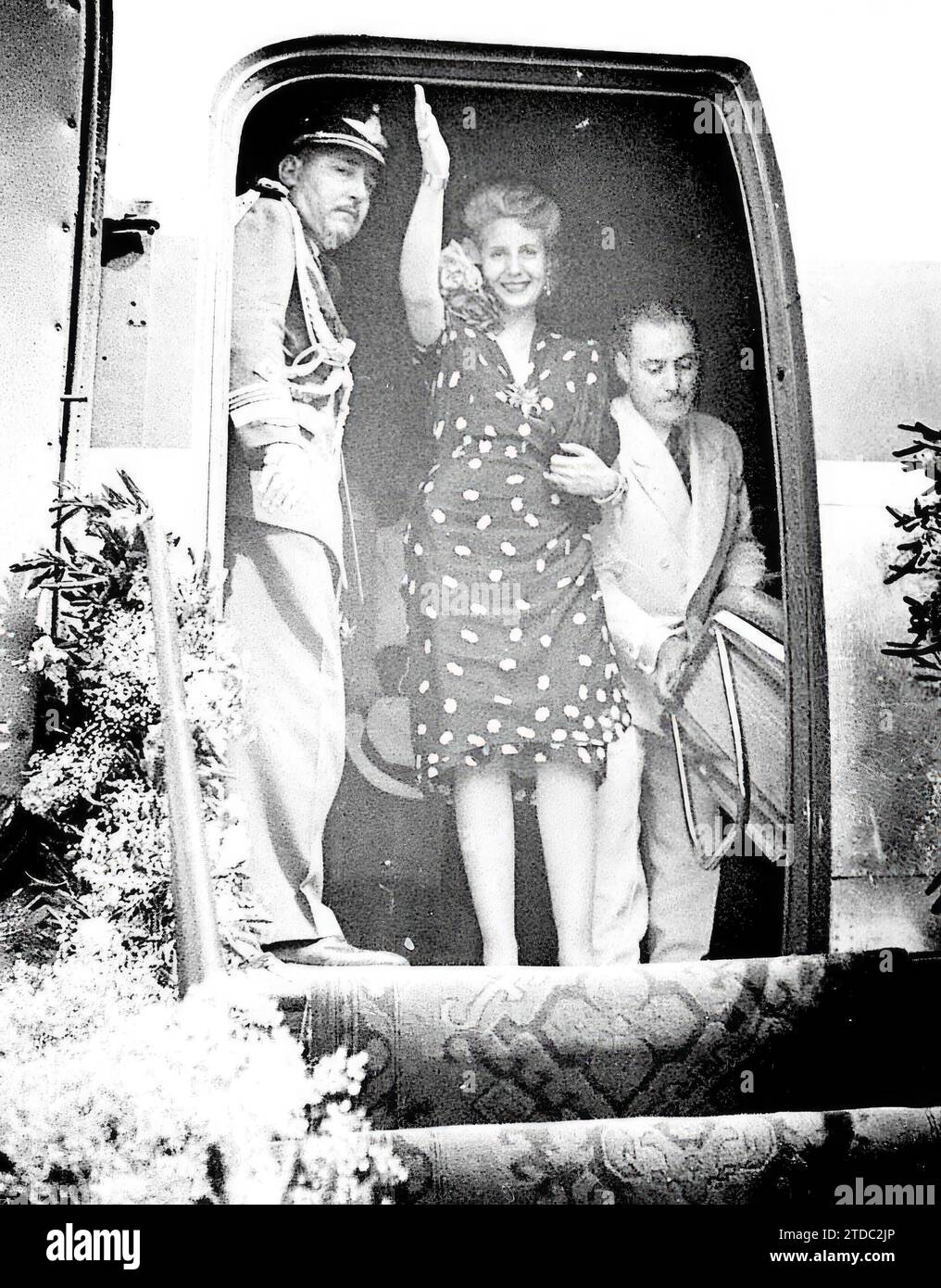 06/26/1947. Eva Duarte de Perón dice addio alla Spagna prima di partire per Roma. Foto: Brangulí. Crediti: Album / Archivo ABC / Josep Brangulí Foto Stock