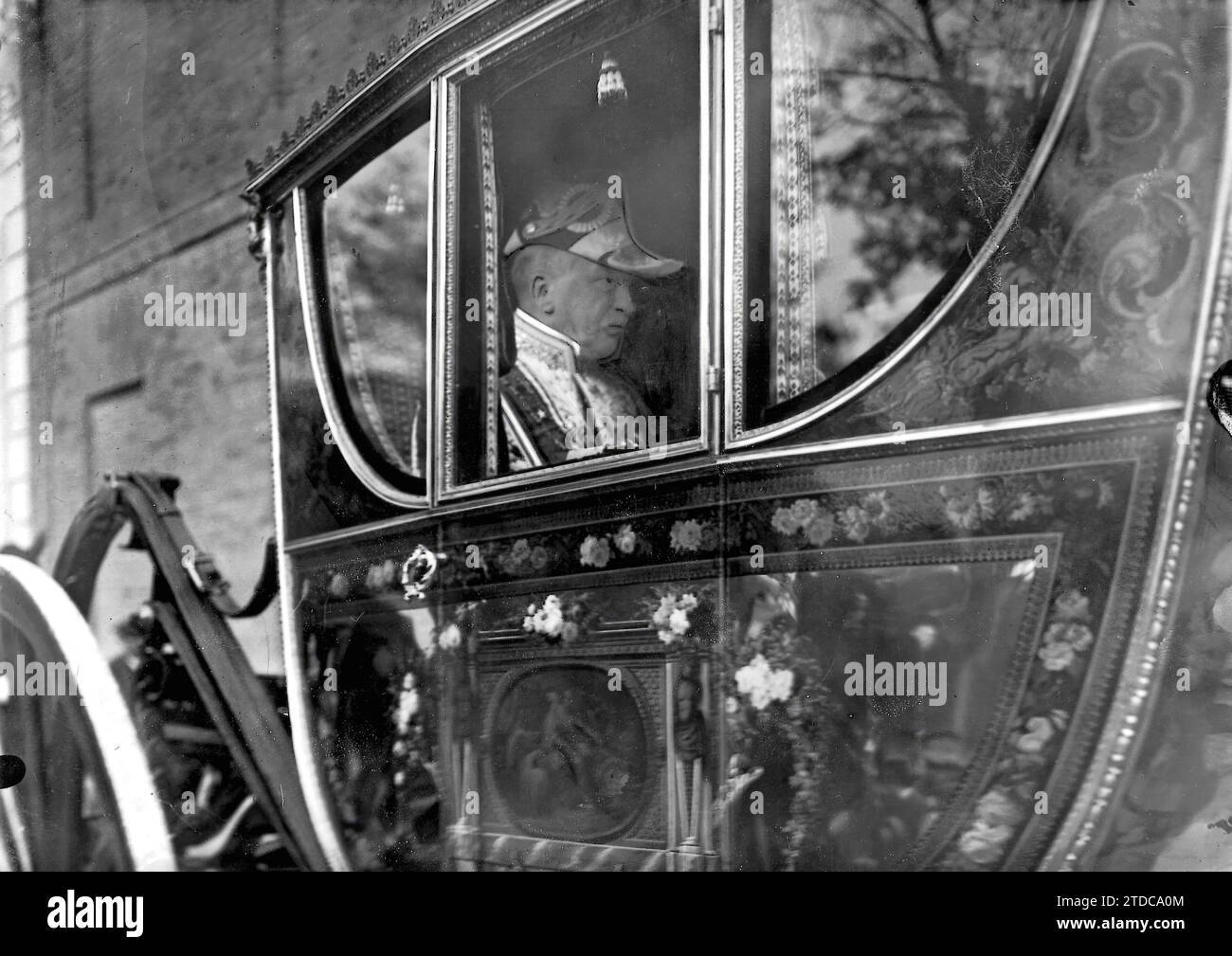 09/30/1909. Il nuovo ambasciatore russo a questa corte, Lord Barone Budberg, si recò al palazzo per presentare i suoi poteri. Crediti: Album / Archivo ABC / R. Cifuentes Foto Stock
