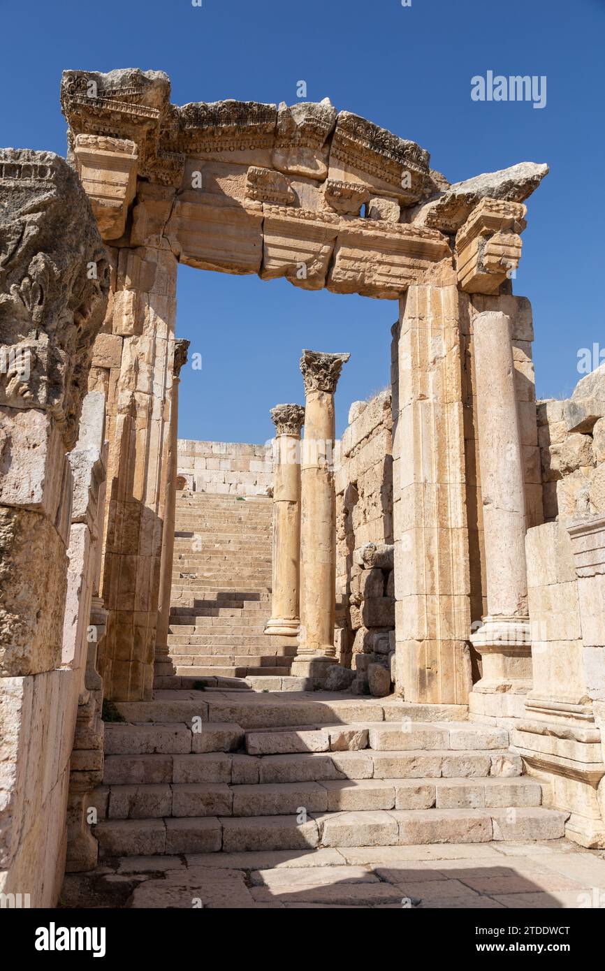 Vecchio cancello situato nel complesso romano Jerash, Giordania Foto Stock