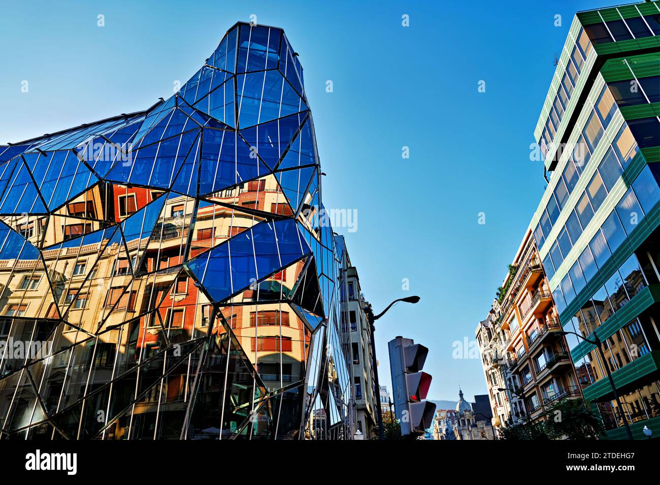 Bilbao Biscay Spagna. Dpto. Sanidad Ledo Arteche. Edificio moderno Foto Stock