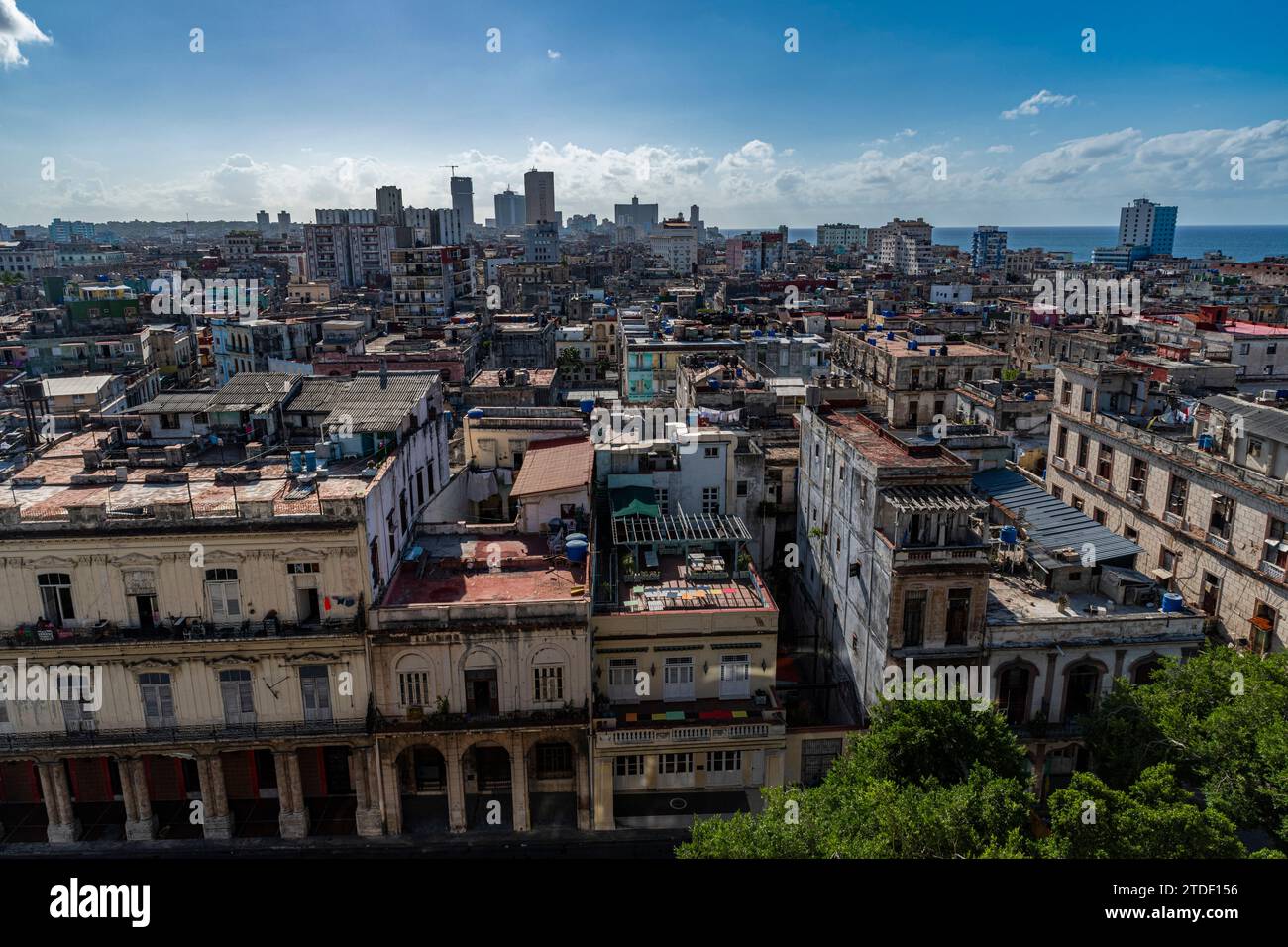 Vista sulla città vecchia di l'Avana, Cuba, Indie occidentali, America centrale Foto Stock