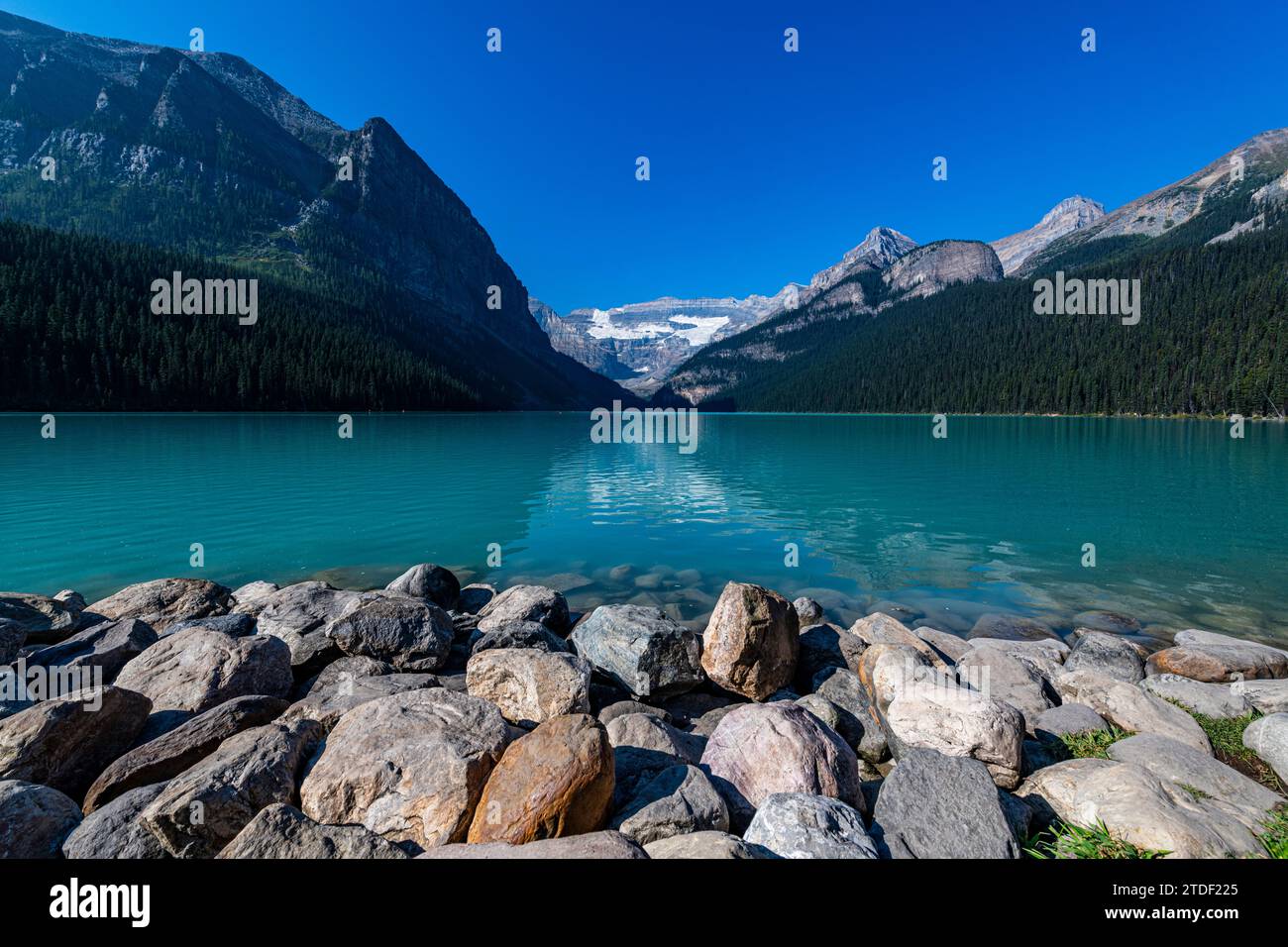 Il Lago Louise, il Parco Nazionale di Banff, Sito Patrimonio Mondiale dell'UNESCO, Alberta, montagne rocciose, Canada, America del Nord Foto Stock