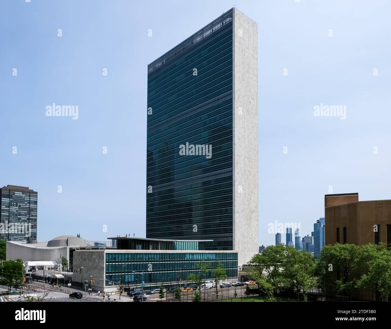 Veduta del Palazzo del Segretariato delle Nazioni Unite, un grattacielo presso la sede delle Nazioni Unite nella Turtle Bay Foto Stock