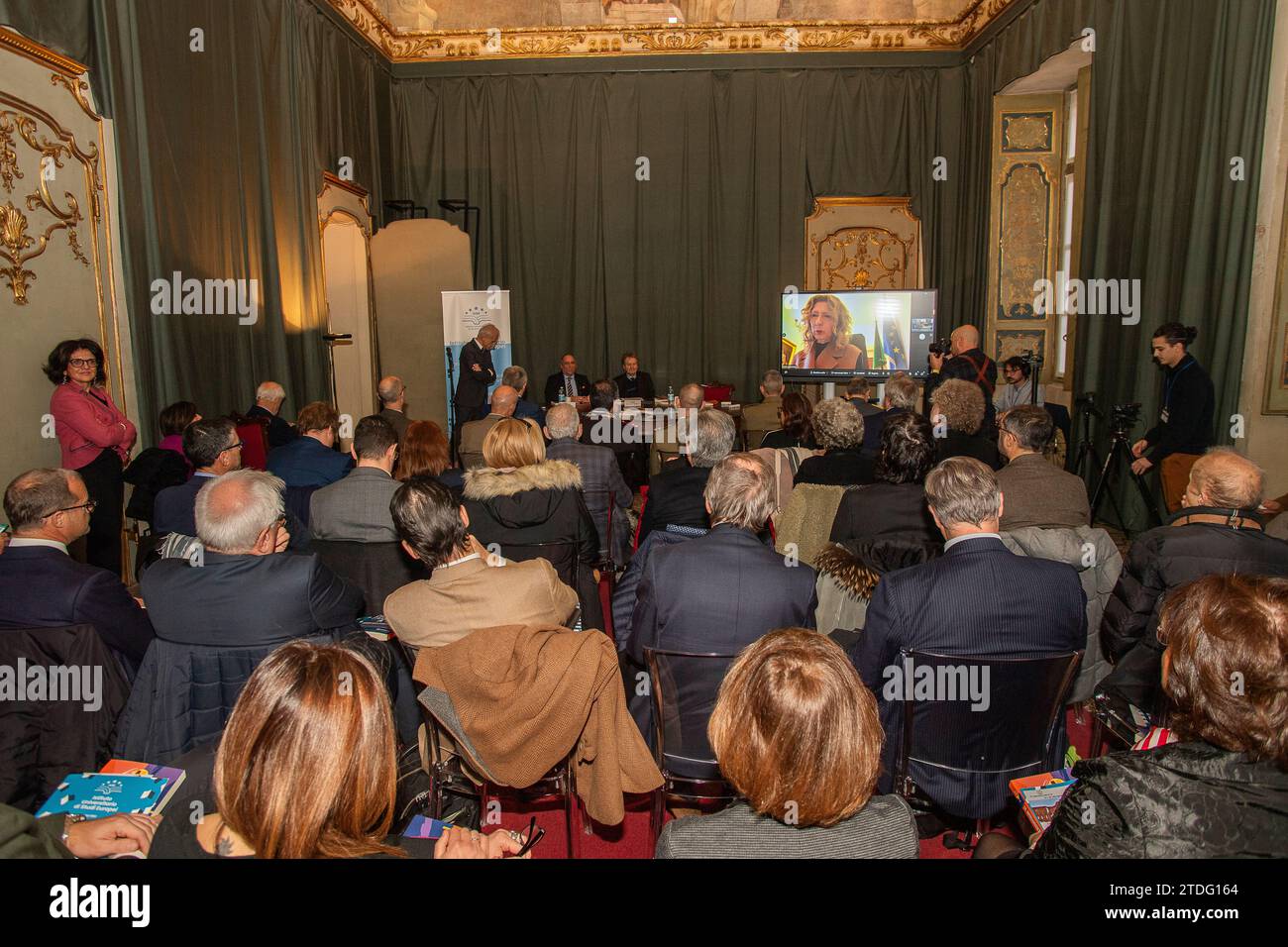 Italia Piemonte Torino Palazzo Carignano - Appartamento di mezzanotte - Meeting ' l'INTELLIGENZA e LA GUERRA LECTIO DI LUCIO CARACCIOLO' - IN OCCASIONE DEL 70 DELLO IUSE E DEL 30 DI LIMES, rivista geopolitica italiana Foto Stock