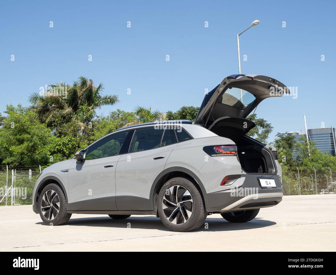 Hong Kong, Cina 1 novembre 2023: Volkswagen ID.4 Electric SUV 2023 test Drive Day 1 novembre 2023 a Hong Kong. Foto Stock