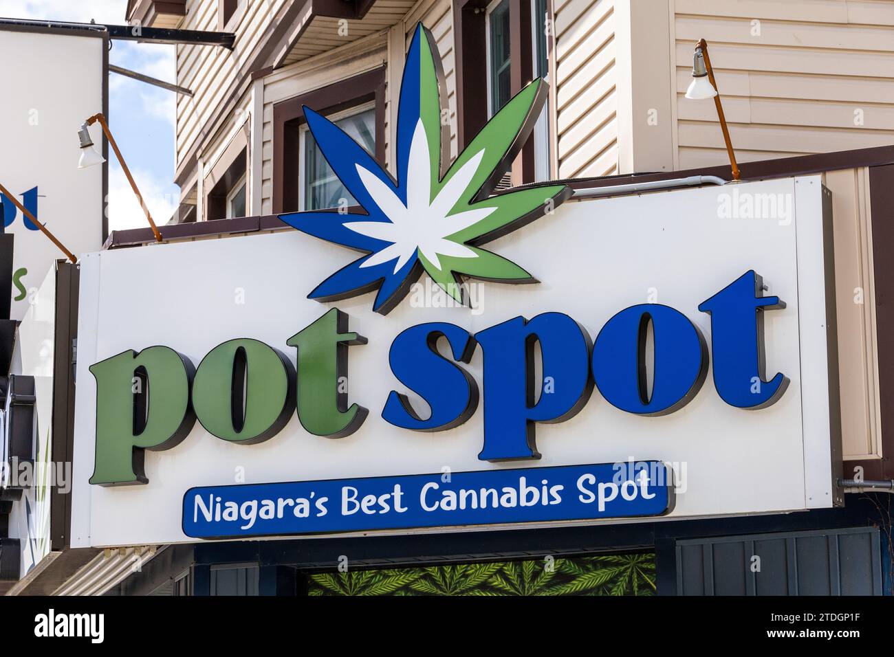 Pot Spot Niagara Falls Cannabis Retail Store che fornisce marijuana a Niagara Falls, Ontario, Canada Foto Stock
