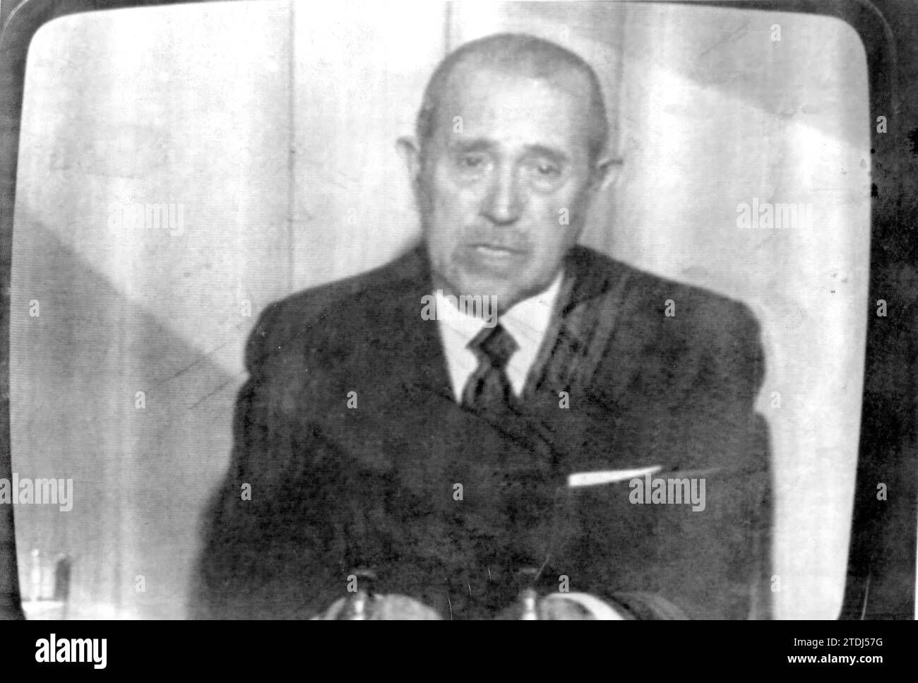 19/11/1975. Carlos Arias di Navarra dà agli spagnoli la notizia della morte di Franco. Crediti: Album / Archivo ABC Foto Stock