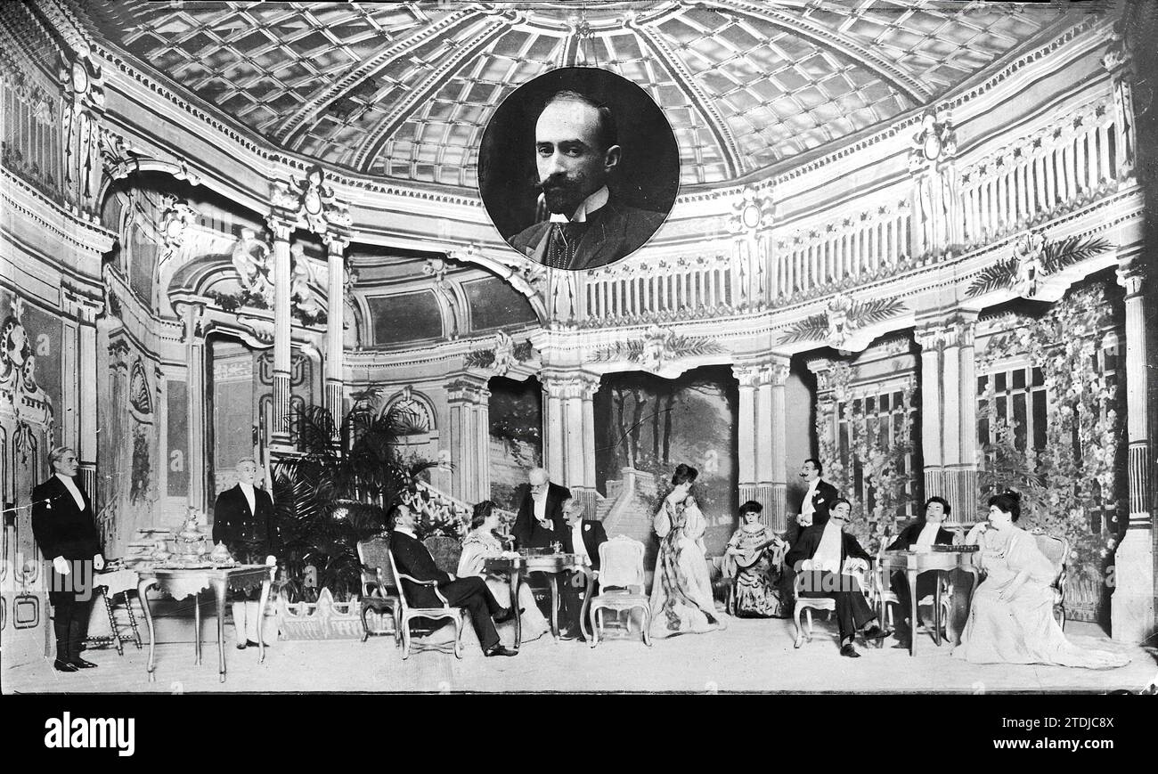 Sabato sera, di Jacinto Benavente. Ritratto dell'autore alla data della prima dell'opera, 18 marzo 1903. Crediti: Album / Archivo ABC Foto Stock
