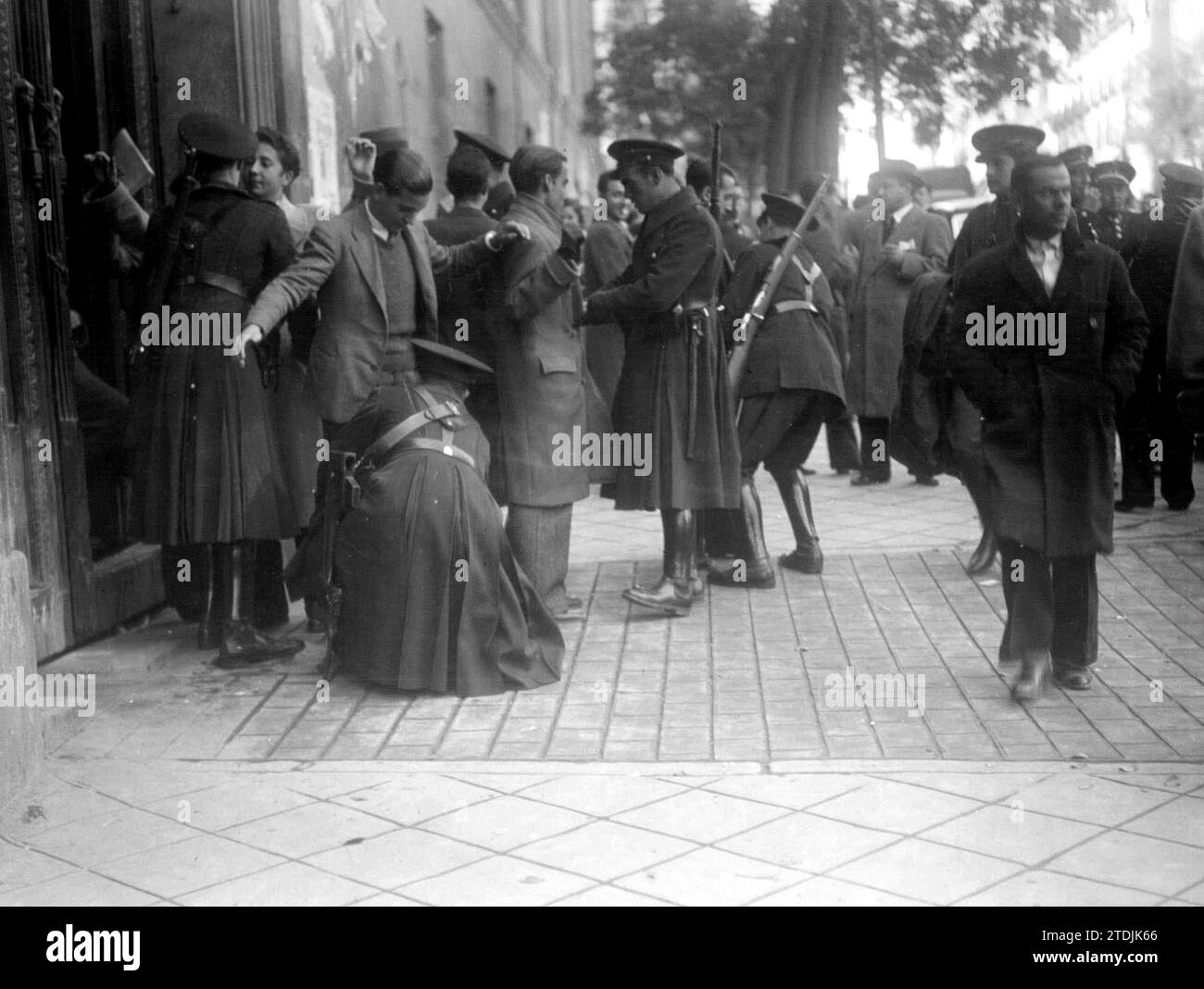 Madrid, marzo 1931. San Carlos Facoltà di Medicina. Eventi tra vari gruppi politici di studenti. Crediti: Album / Archivo ABC Foto Stock