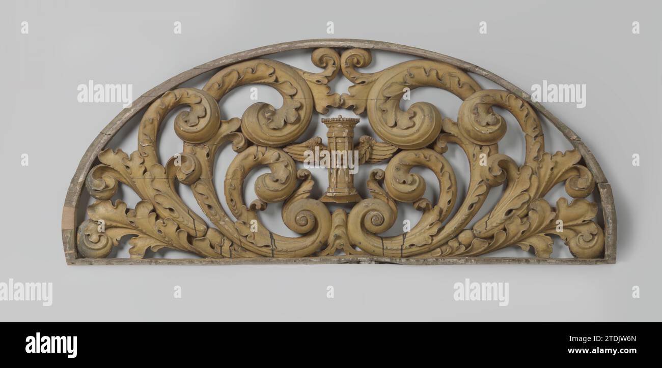 Bouwfragment, anonimo, 1650 - 1700 luce chiara di legno dipinto di giallo con arabesks e clessidra. Olanda settentrionale legno dei Paesi Bassi (materiale vegetale). linden Light in legno dipinto di giallo con arabesks e clessidra. Olanda settentrionale legno dei Paesi Bassi (materiale vegetale). linden Foto Stock