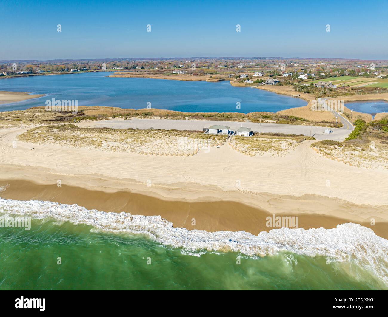 vista aerea della spiaggia principale della città di sagg Foto Stock