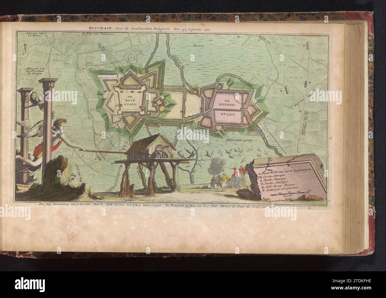 Assedio di Bouchain, 1711, Anonimo, 1735 Mappa dei rinforzi intorno alla città di Bouchain, assediata dagli Alleati dal 19 agosto e presa il 12 settembre 1711. In primo piano, la vittoria sta fluttuando attraverso le colonne di Ercole con un lungo bastone i piccioni francesi da un giro in piccione. Qui un verso. Parte di un atlante con 223 mappe di paesi e città e scene di guerra in Europa nel periodo ca. 1690-1735. Tipografia: Olanda settentrionale spublisher: Incisione/incisione di carta di Amsterdam Bilge Mappa dei rinforzi intorno alla città di Bouchain, assediata dagli Alleati Foto Stock