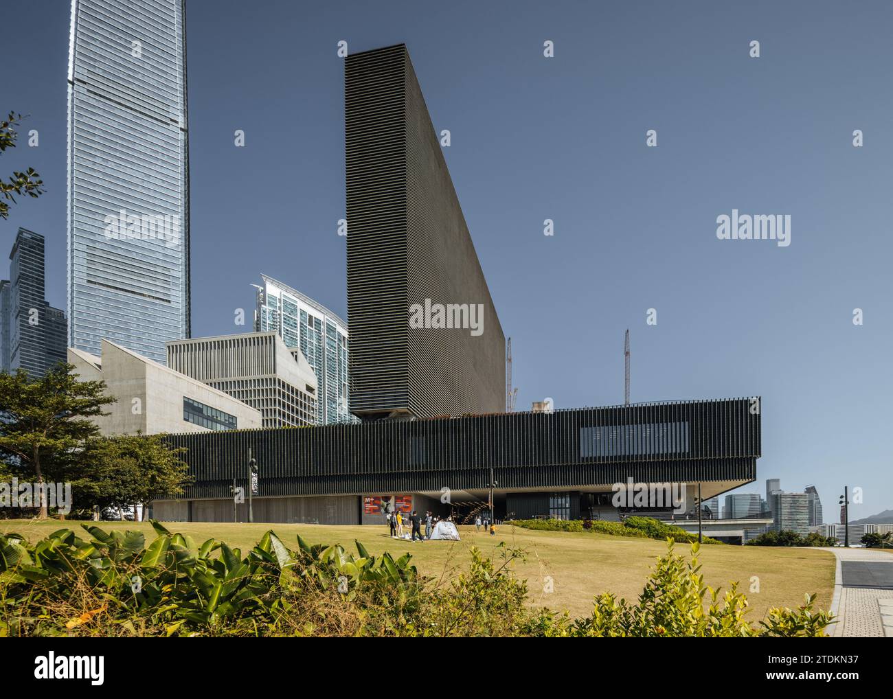 M+ M Plus Museum Hong Kong West Kowloon Cultural District progettato dagli architetti Herzog e de Meuron Foto Stock