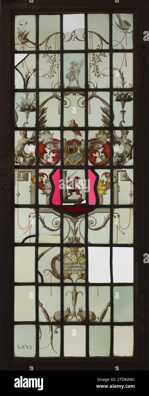 Finestra con arma e didascalia 'Hendrick van Kempe and Catharina Heyendal are Huysvrou 1635', Anonimo, 1635 finestra alta, stretta con l'arma di Hendrick van Kempe e Catharina Heyendal sono Huysvrou. 1635. Ringal è in una vecchia finestra di legno senza cerniere e serrature. Nota: Appartiene alla fatt. BK-NM-2963. vetro. piombo (metallo). Finestra alta e stretta con l'arma di Hendrick van Kempe e Catharina Heyendal sono Huysvrou. 1635. Ringal è in una vecchia finestra di legno senza cerniere e serrature. Nota: Appartiene alla fatt. BK-NM-2963. vetro. piombo (metallo). Foto Stock Finestra con arma e didascalia 'Hendrick van Kempe and Catharina Heyendal are Huysvrou 1635', Anonimo, 1635 finestra alta, stretta con l'arma di Hendrick van Kempe e Catharina Heyendal sono Huysvrou. 1635. Ringal è in una vecchia finestra di legno senza cerniere e serrature. Nota: Appartiene alla fatt. BK-NM-2963. vetro. piombo (metallo). Finestra alta e stretta con l'arma di Hendrick van Kempe e Catharina Heyendal sono Huysvrou. 1635. Ringal è in una vecchia finestra di legno senza cerniere e serrature. Nota: Appartiene alla fatt. BK-NM-2963. vetro. piombo (metallo). Foto Stock