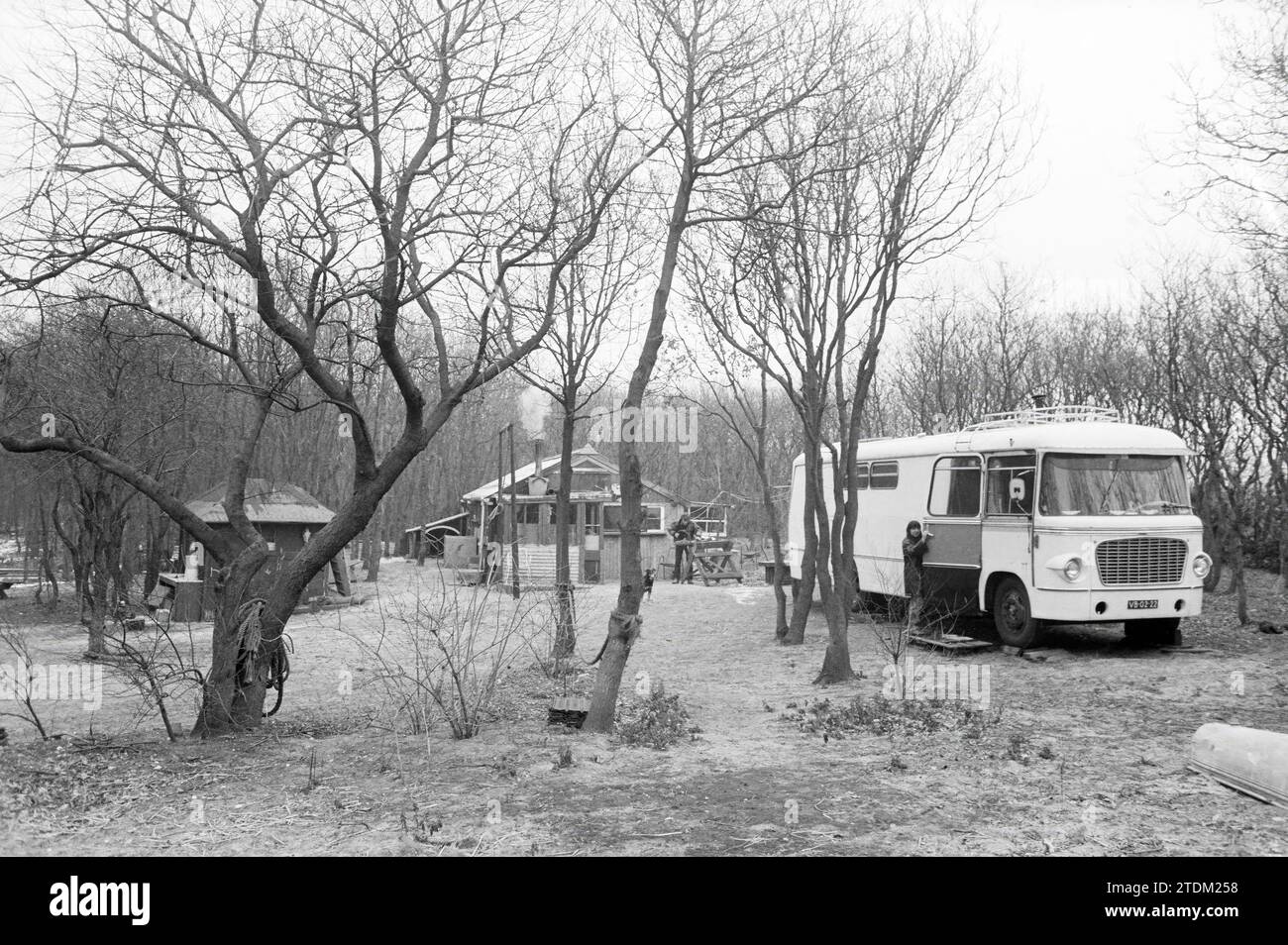 Comune degli autobus Ruigenhoek, autobus, tour in autobus, 20-01-1987, Whizgle News from the Past, su misura per il futuro. Esplora le narrazioni storiche, l'immagine dell'agenzia olandese olandese con una prospettiva moderna, colmando il divario tra gli eventi di ieri e quelli di domani. Un viaggio senza tempo che delinea le storie che plasmano il nostro futuro Foto Stock