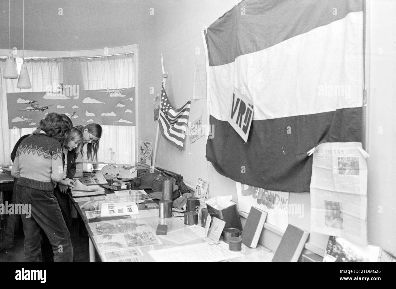 Mostra 2nd World War, Exhibitions, 04-03-1971, Whizgle News from the Past, Tailored for the Future. Esplora le narrazioni storiche, l'immagine dell'agenzia olandese olandese con una prospettiva moderna, colmando il divario tra gli eventi di ieri e quelli di domani. Un viaggio senza tempo che delinea le storie che plasmano il nostro futuro Foto Stock