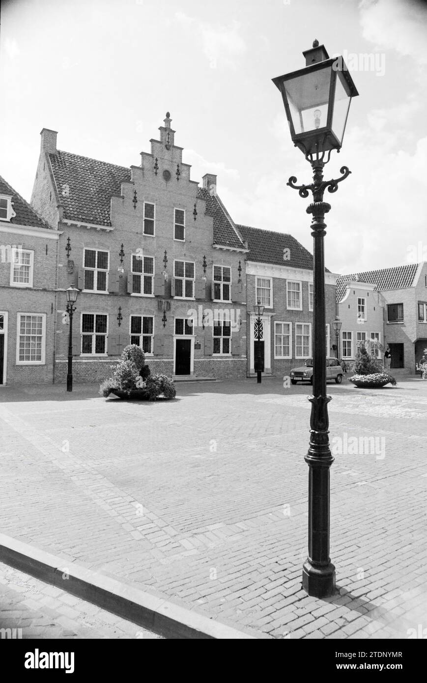 Report Zeeland, Tourist Places, 25-08-1980, Whizgle News from the Past, su misura per il futuro. Esplora le narrazioni storiche, l'immagine dell'agenzia olandese olandese con una prospettiva moderna, colmando il divario tra gli eventi di ieri e quelli di domani. Un viaggio senza tempo che delinea le storie che plasmano il nostro futuro Foto Stock