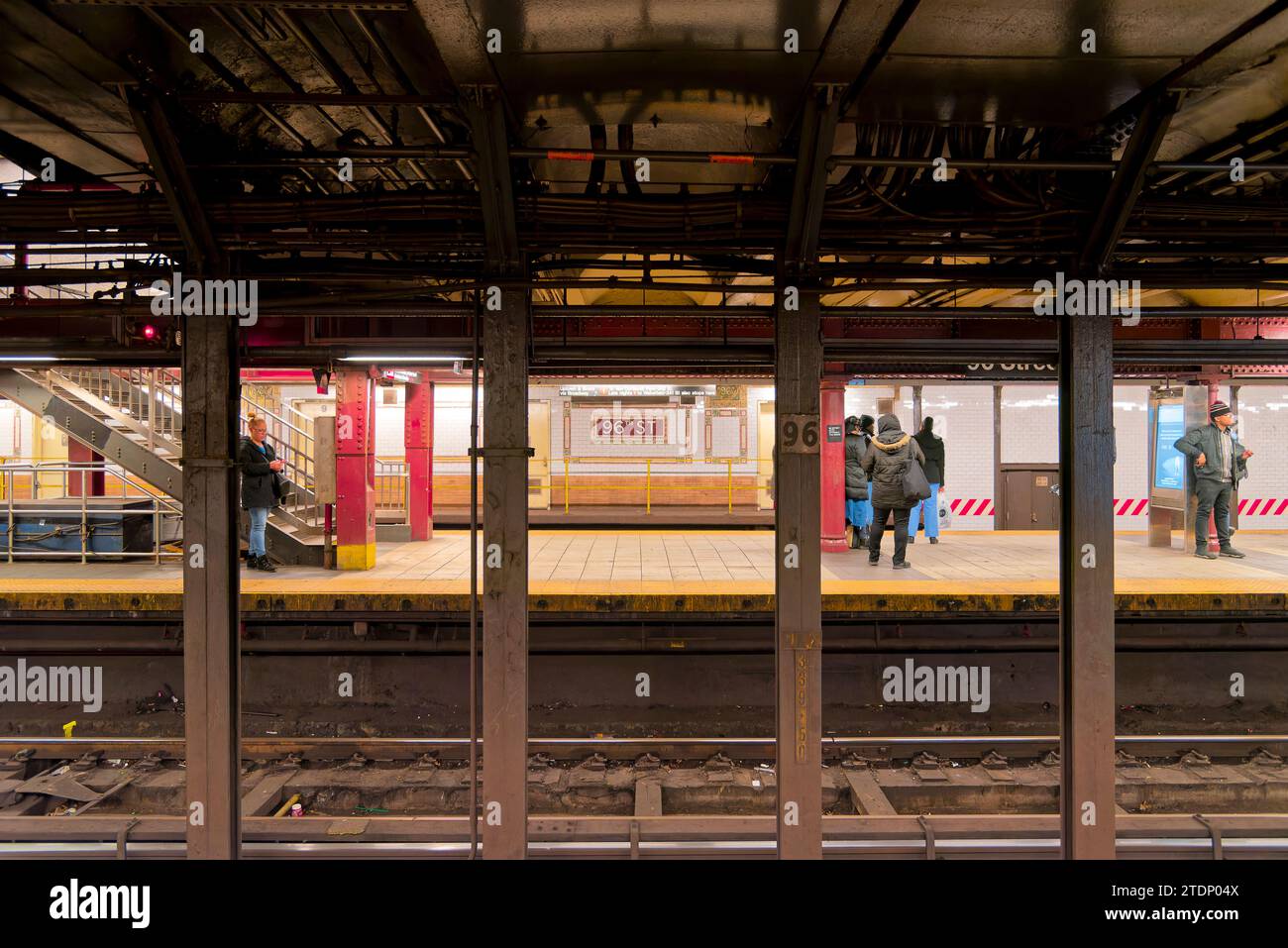 la vie dans le métro de New York - vita sulla metropolitana di New York Foto Stock