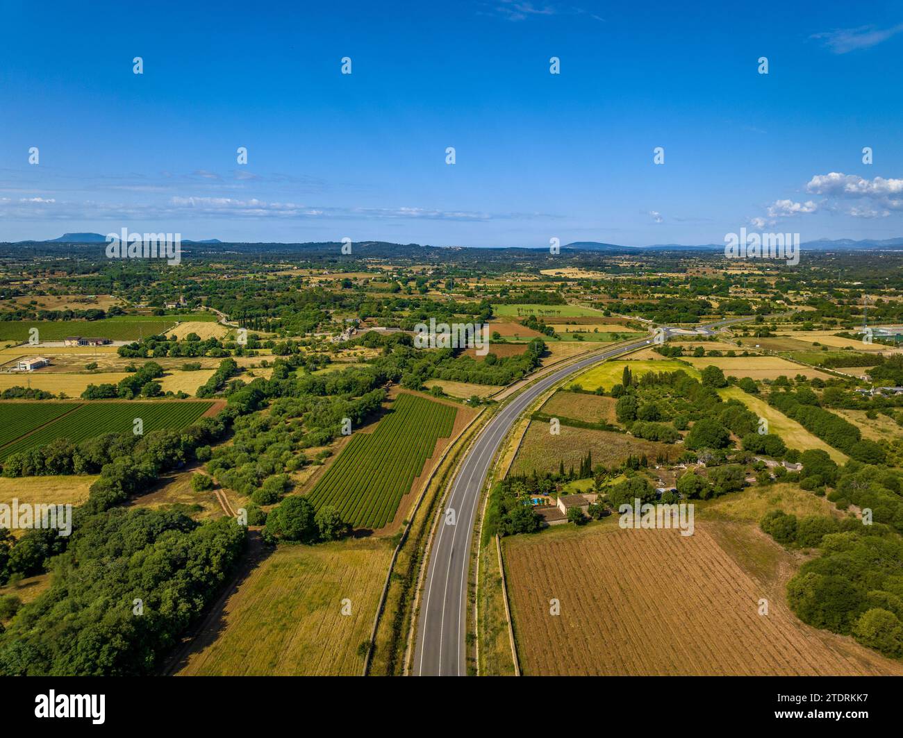 Vista aerea dei campi intorno alla città di Llubí (Maiorca, Isole Baleari, Spagna) ESP: Vista aérea de los campos en los alrededores de Llubí Foto Stock