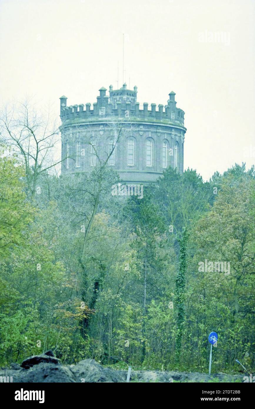 Water Tower, Overveen, 24-11-1999, Whizgle News from the Past, su misura per il futuro. Esplora le narrazioni storiche, l'immagine dell'agenzia olandese olandese con una prospettiva moderna, colmando il divario tra gli eventi di ieri e quelli di domani. Un viaggio senza tempo che delinea le storie che plasmano il nostro futuro Foto Stock