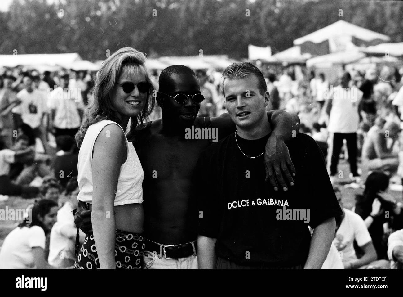 Razzismo Beat IT, Spaarnwoude, Spaarnwoude, 16-08-1997, Whizgle News from the Past, su misura per il futuro. Esplora le narrazioni storiche, l'immagine dell'agenzia olandese olandese con una prospettiva moderna, colmando il divario tra gli eventi di ieri e quelli di domani. Un viaggio senza tempo che delinea le storie che plasmano il nostro futuro Foto Stock Razzismo Beat IT, Spaarnwoude, Spaarnwoude, 16-08-1997, Whizgle News from the Past, su misura per il futuro. Esplora le narrazioni storiche, l'immagine dell'agenzia olandese olandese con una prospettiva moderna, colmando il divario tra gli eventi di ieri e quelli di domani. Un viaggio senza tempo che delinea le storie che plasmano il nostro futuro Foto Stock
