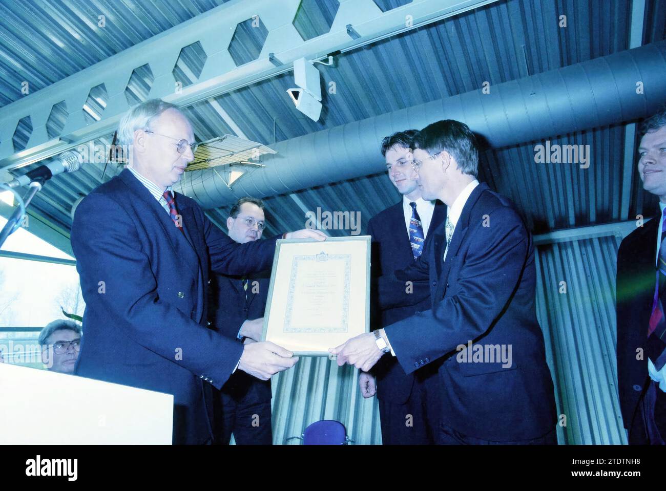 Trasferimento del patrimonio degli allevatori, 24-02-1998, Whizgle News from the Past, su misura per il futuro. Esplora le narrazioni storiche, l'immagine dell'agenzia olandese olandese con una prospettiva moderna, colmando il divario tra gli eventi di ieri e quelli di domani. Un viaggio senza tempo che delinea le storie che plasmano il nostro futuro Foto Stock