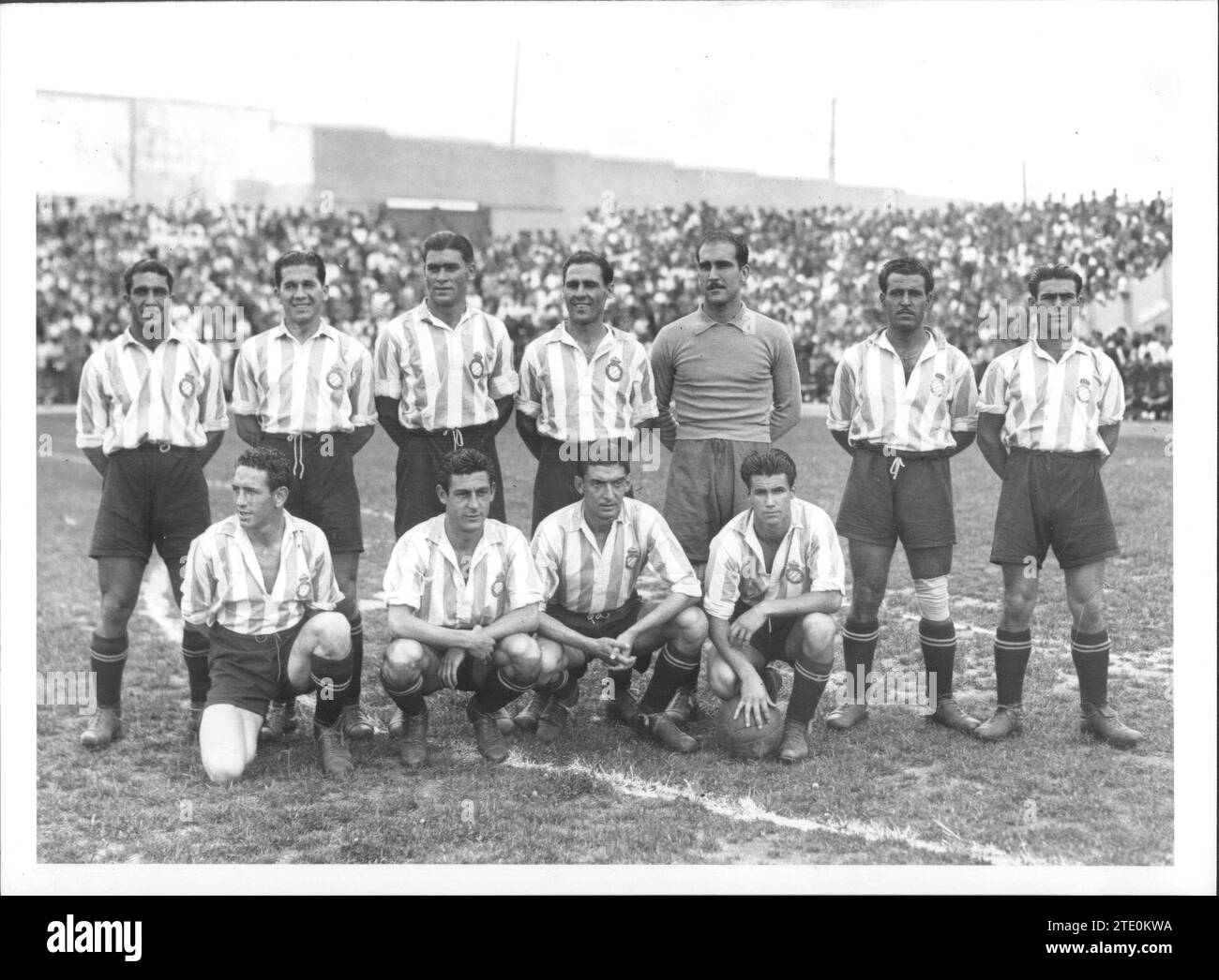 06/27/1941. Il CD spagnolo nel 941 è stato finalista nella Generalisimo Cup contro il Valencia a Chamartín. Crediti: Album / Archivo ABC Foto Stock