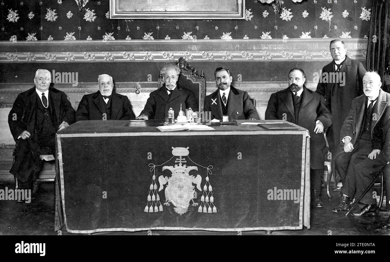 20/12/1918. All'Istituto Cardinale Cisneros di Madrid. Inaugurazione del nuovo direttore Sig. Suarez Somonte (X) verificato ieri domani. Crediti: Album / Archivo ABC / Julio Duque Foto Stock