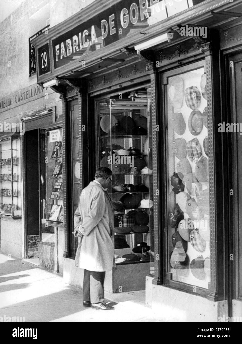 03/16/1971. Negozio Cap in via Postas a Madrid. Crediti: Album / Archivo ABC / Teodoro Naranjo Domínguez Foto Stock