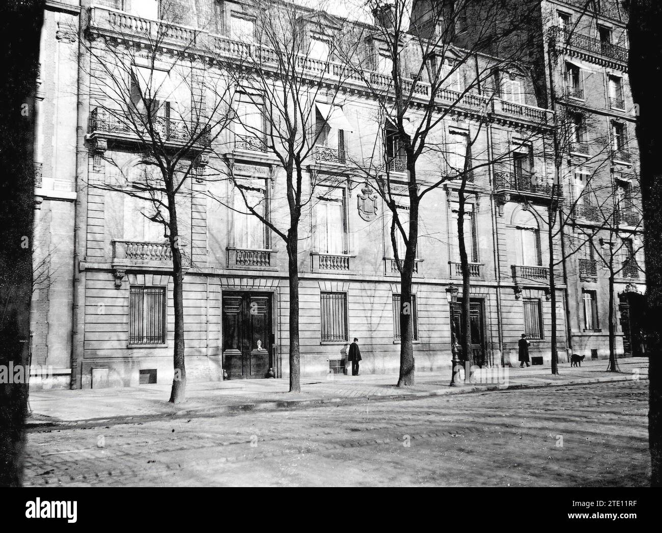 04/30/1913. L'ambasciata spagnola a Parigi. Il bellissimo edificio su Courcelles Boulevard, dove HM il re riceverà la Colonia spagnola. Crediti: Album / Archivo ABC / Charles Trampus Foto Stock