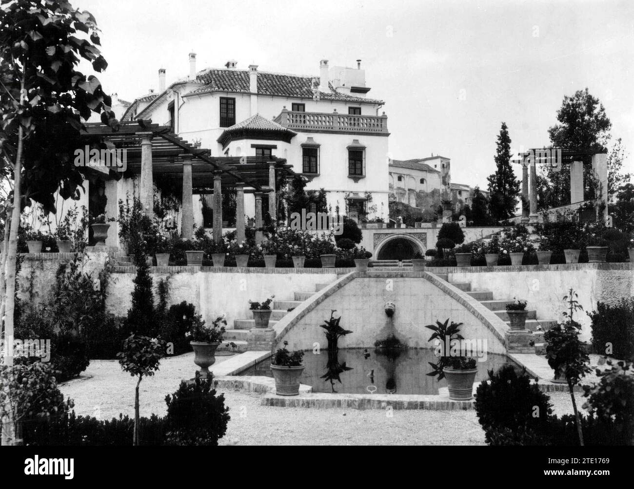 12/31/1949. Ingresso alla casa del re moresco a Ronda (Málaga). Crediti: Album / Archivo ABC Foto Stock