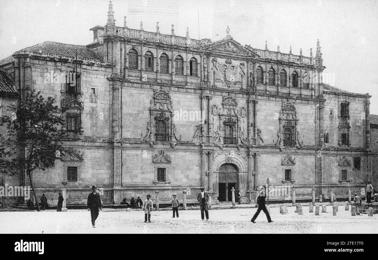 12/31/1906. La scuola superiore di San Ildefonso a Alcalá de Henares. Crediti: Album / Archivo ABC Foto Stock