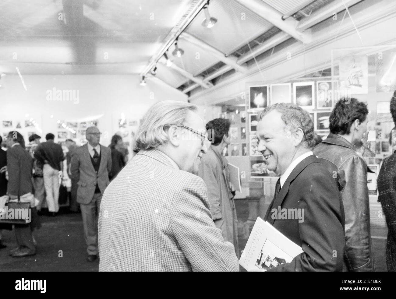 Mostra Spaarnestad Archive, Photography, Exhibitions, 04-09-1986, Whizgle News from the Past, Tailored for the Future. Esplora le narrazioni storiche, l'immagine dell'agenzia olandese olandese con una prospettiva moderna, colmando il divario tra gli eventi di ieri e quelli di domani. Un viaggio senza tempo che delinea le storie che plasmano il nostro futuro. Foto Stock