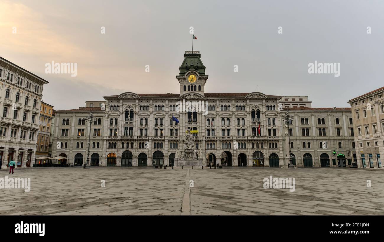 Piazza Unità dItalia/Piazza dell'unità d'Italia. Trieste, Italia Foto Stock