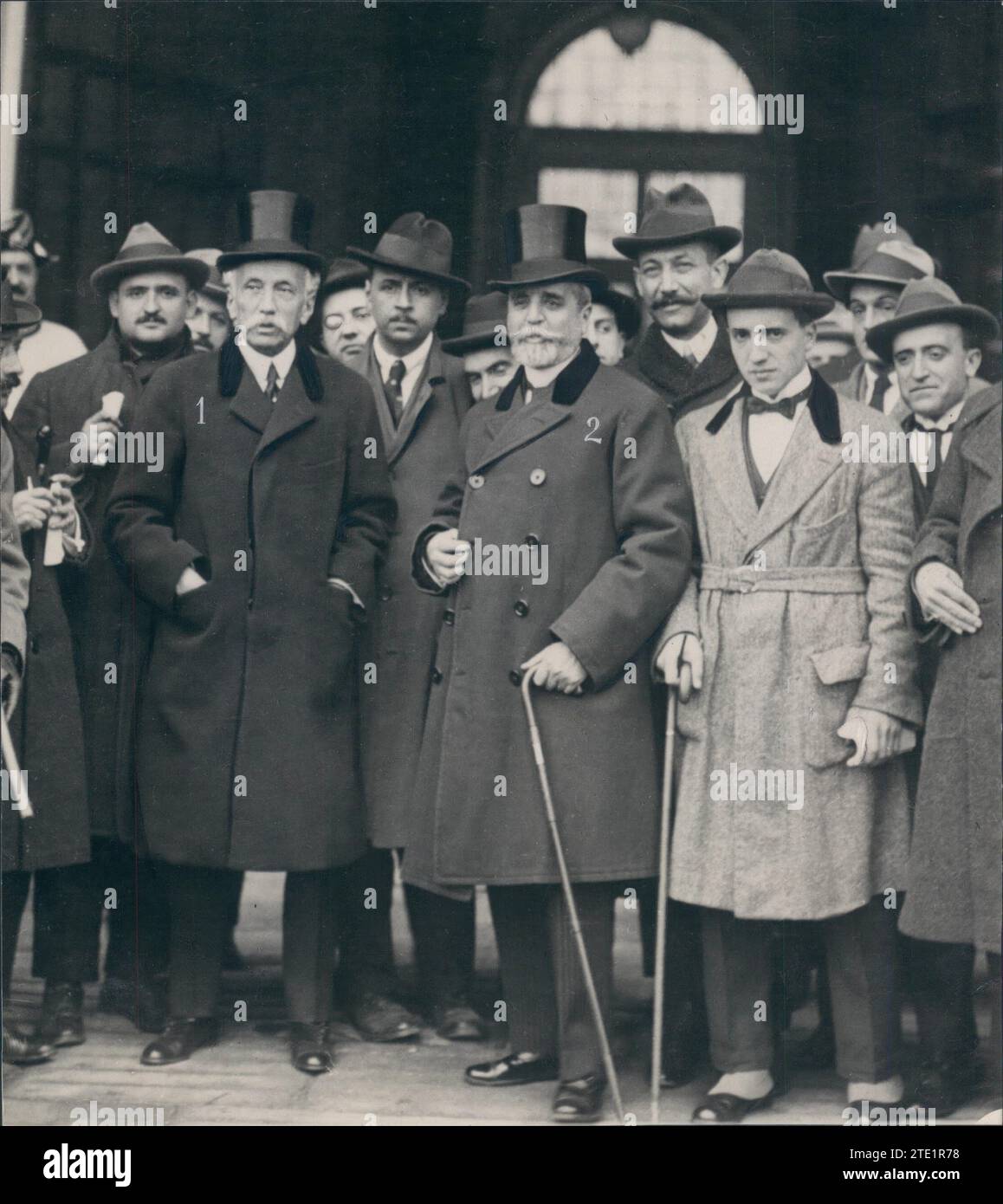01/12/1919. Madrid. La crisi ministeriale. Signori dato (1) e Sánchez Guerra (2) lasciano il palazzo ieri domani. Crediti: Album / Archivo ABC / Julio Duque Foto Stock