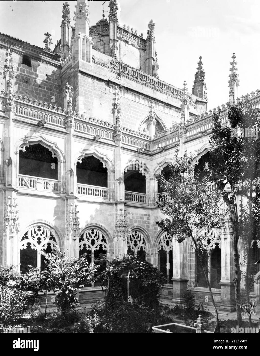12/31/1933. Il meraviglioso chiostro di San Juan de los Reyes, uno dei meravigliosi gioielli architettonici di cui la città di Toledo è legittimamente orgogliosa. Crediti: Album / Archivo ABC / Ruiz Vernacci Foto Stock