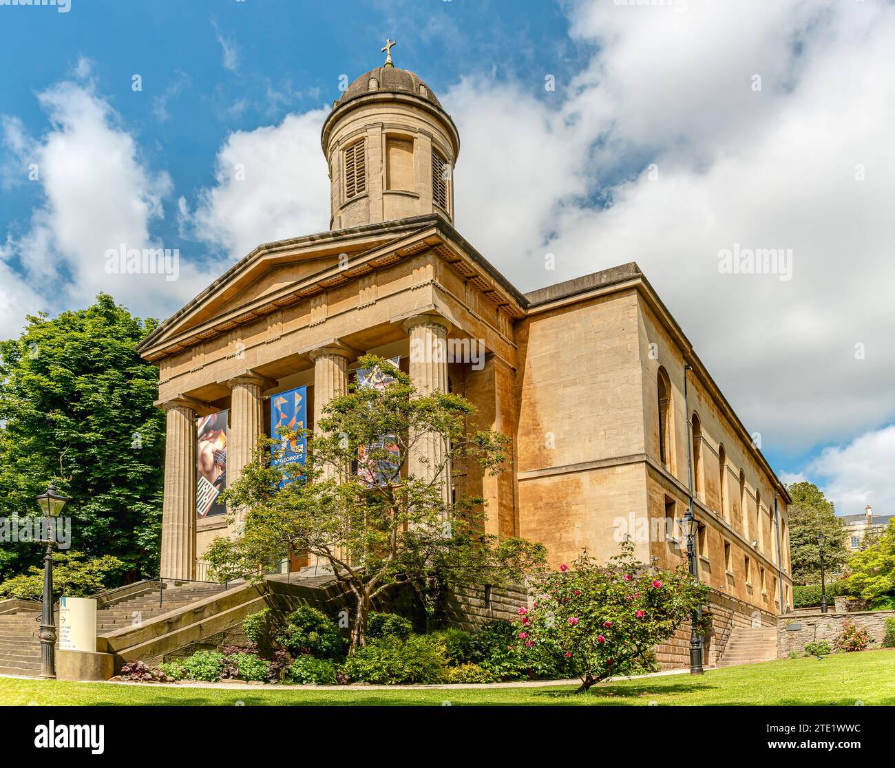 La Chiesa di San Giorgio, a un grande concerto a Brandon Hill, Bristol, Somerset, Inghilterra, Regno Unito Foto Stock