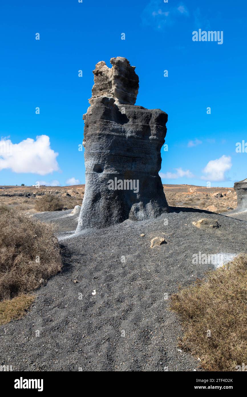 Vista panoramica delle formazioni rocciose più uniche di Lanzarote. Chiamata città stratificata o Antigua rofera de Teseguite. Isole Canarie, Spagna, Europa. Foto Stock