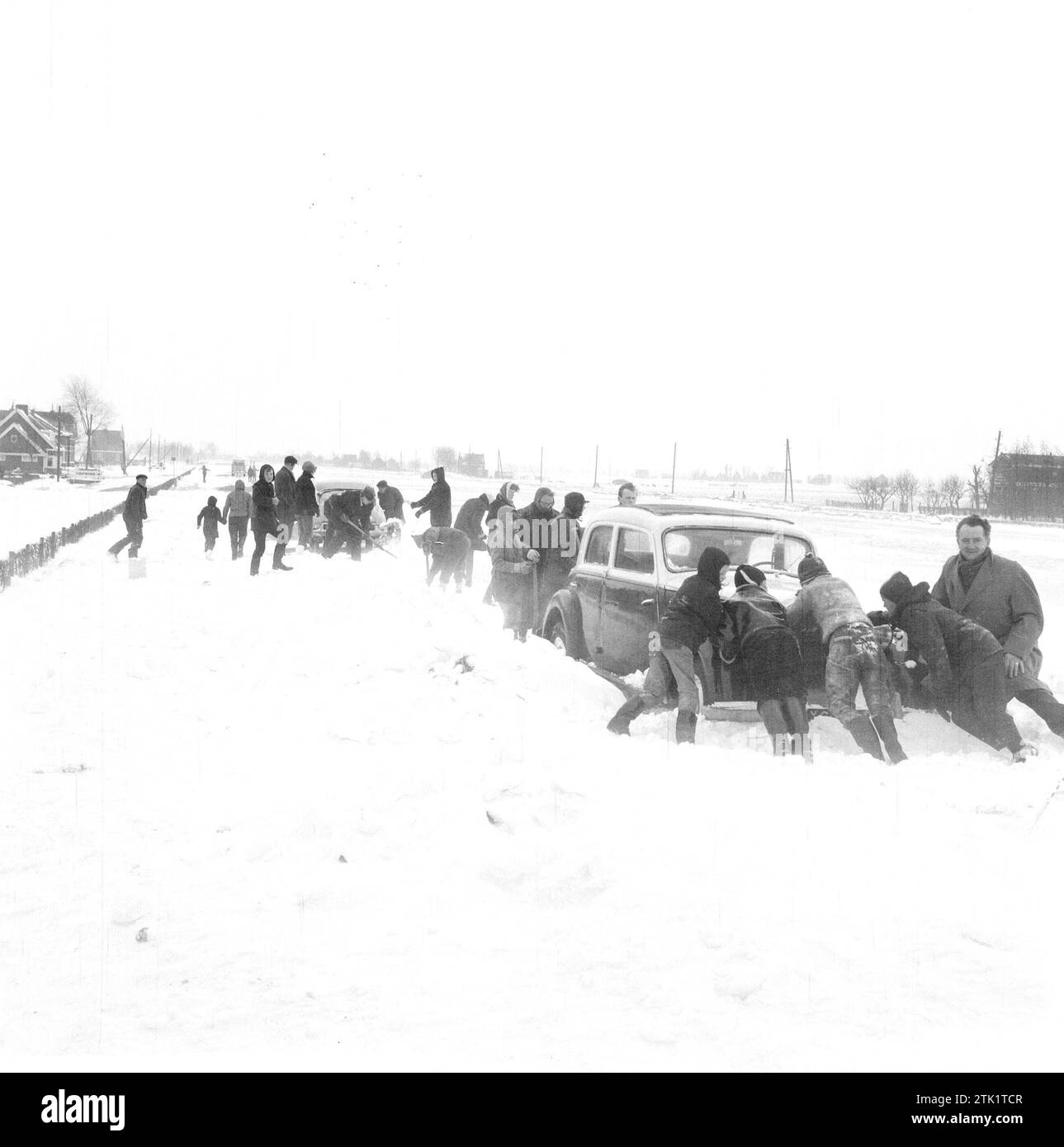 Auto bloccate sul Rijksweg Amsterdam fino a Purmerend CA. 1963 Foto Stock