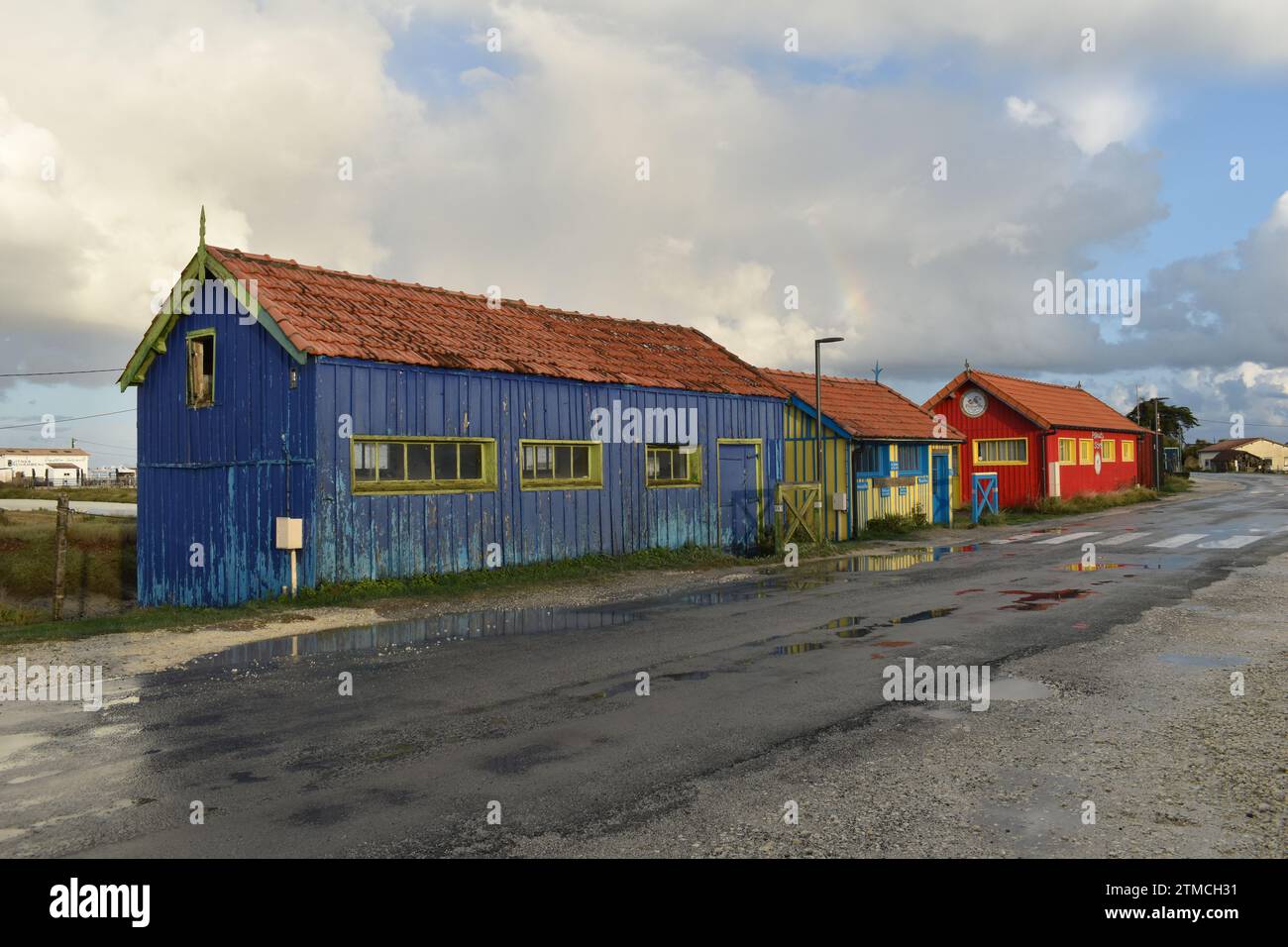 Capanne di allevatori di ostriche sull'isola di Oléron IN FRANCIA Foto Stock