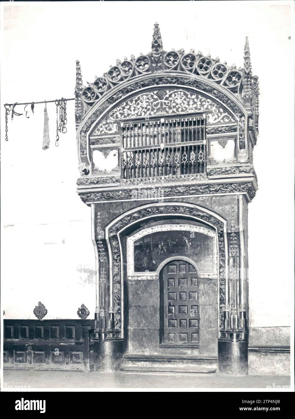 12/31/1929. Logroño. Santo Domingo de la Calzada. Nicchia del gallo e della gallina che sono rinchiusi dal 25 aprile al 14 ottobre. Crediti: Album / Archivo ABC / Julio Duque Foto Stock