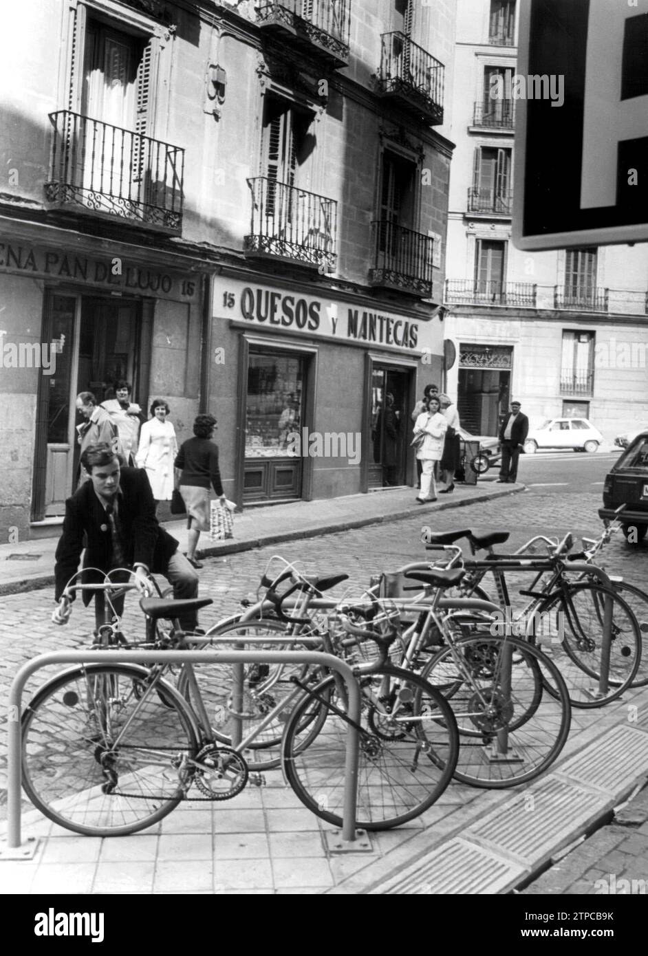 04/19/1982. Parcheggio biciclette a Madrid. Crediti: Album / Archivo ABC / Luis Alonso Foto Stock