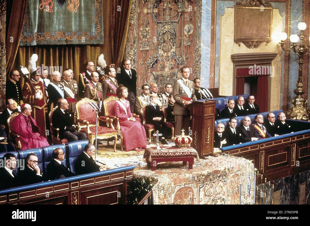 22/11/1975. Incoronazione di Don Juan Carlos come re di Spagna l'11-22-75 nel suo primo discorso. Crediti: Album / Archivo ABC Foto Stock