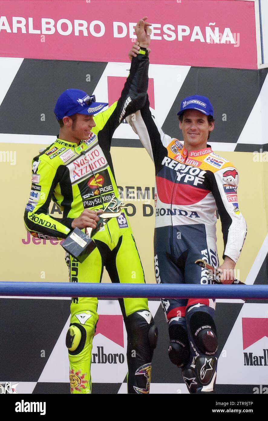 05/06/2001. Sherry. 05-06-01. Valentino Rossi e Alex Crivillé alla cerimonia di premiazione del Campionato del mondo di Jerez. Foto: Paco Martin. ARCHJER. Crediti: Album / Archivo ABC / Paco Martín Foto Stock