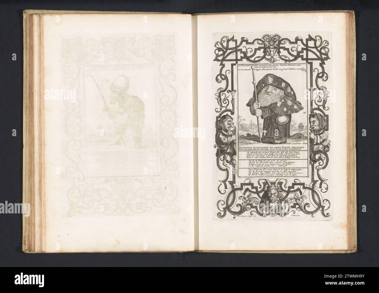 Il pellegrino nano come pellegrino da Compostella, 1720, 1716 - 1720 il nano polacco ha spostato il pellegrino come pellegrino ricorrente da Santiago de Compostella. Nella didascalia versi in tedesco, francese e olandese. Numerato a destra nel mezzo: 29. Stampa all'interno di una cornice decorativa stampata di un piatto separato con due nane e una capra sul fondo. Parte della parte II della seconda edizione olandese del 1720 (e relativa al commercio eolico in quell'anno) di una serie di caricature con nani, note come toneel nano, parzialmente copiate su un vecchio esempio tedesco. Stampatore: Northern Netherlandsprint Maker: Foto Stock