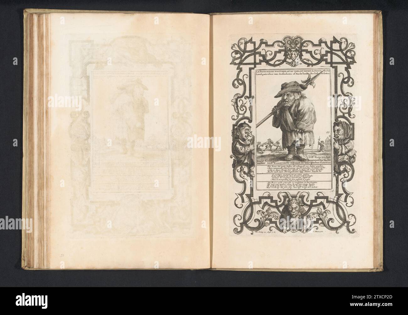 La Terra dei Nani - Patrolio di Duisterheim, 1720, 1716 - 1720 la Terra dei Nani - Patrolio di Duisterheim come guardiano notturno. Nella didascalia versi in tedesco, francese e olandese. Numerato a destra nel mezzo: 45. Stampa all'interno di una cornice decorativa stampata di un piatto separato con nane e capra sul fondo. Parte della parte II della seconda edizione olandese del 1720 (e relativa al commercio eolico in quell'anno) di una serie di caricature con nani, note come toneel nano, parzialmente copiate su un vecchio esempio tedesco. Tipografia: Northern Netherlandspublisher: Amsterdam paper etching the Dwarf LAN Foto Stock