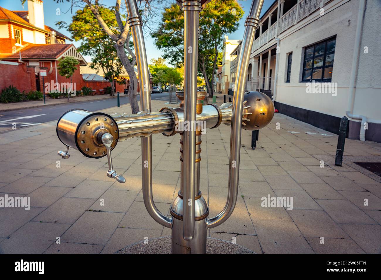 Maryborough, Queensland, Australia - oggetto d'arte in un quartiere storico Foto Stock