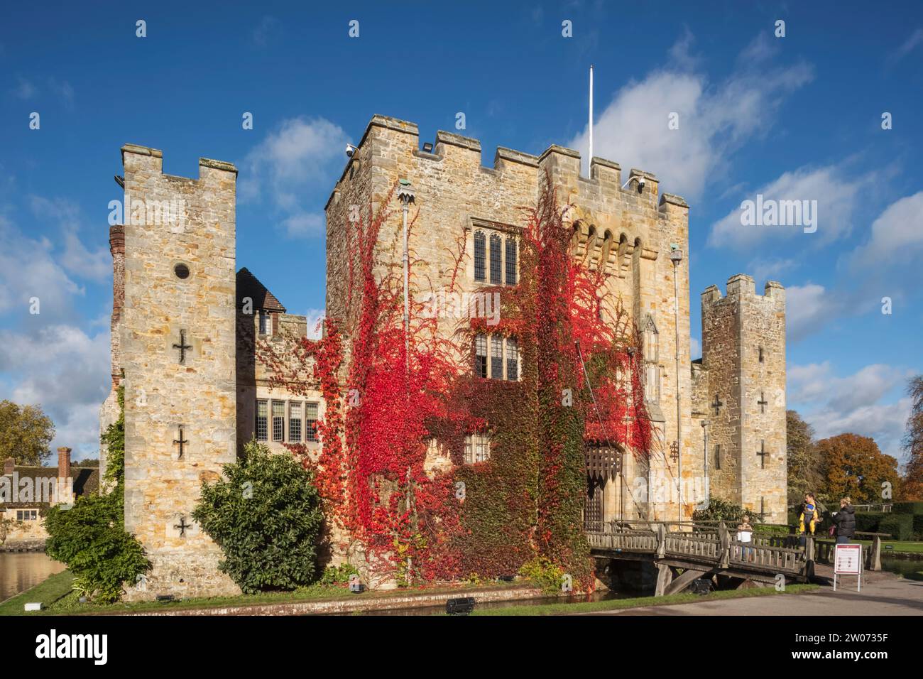 Inghilterra, Kent, Edenbridge, Hever, Hever Castle in autunno Foto Stock