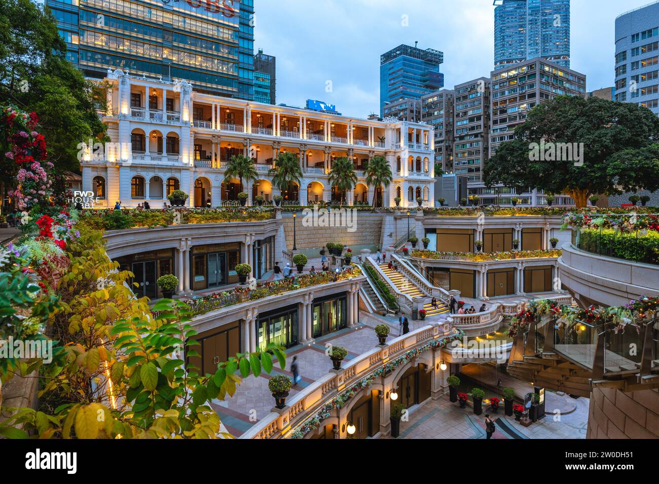 12 dicembre 2023: Ex quartier generale della polizia di Marina completato situato a Tsim Sha Tsui, Kowloon è uno dei quattro più antichi edifici governativi sopravvissuti Foto Stock