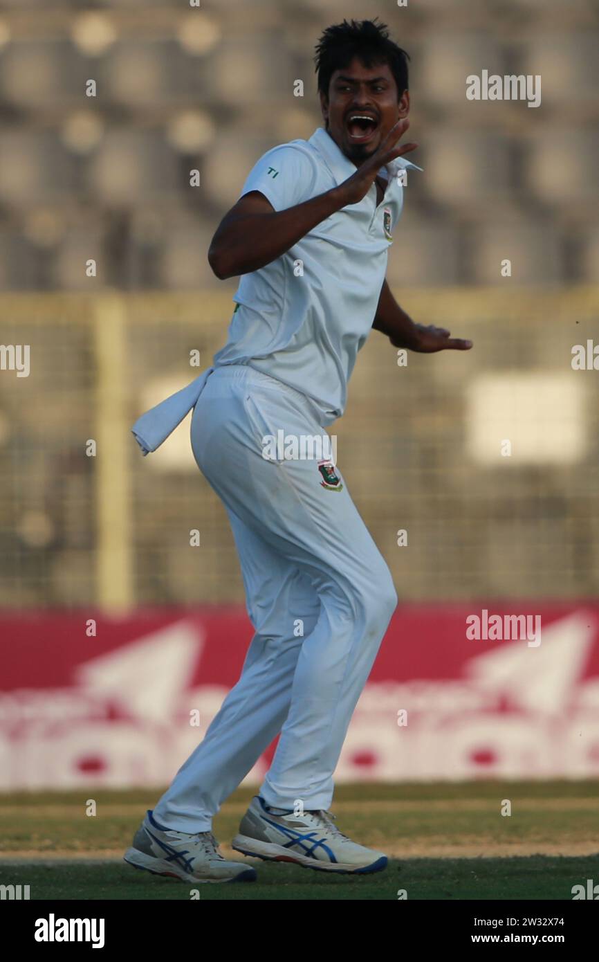 Taijul Islam, lanciatore della spina dorsale bengalese, celebra il primo test Day Four in Bangladesh-nuova Zelanda al Sylhet International Cricket Stadium, Lakkatura, Foto Stock